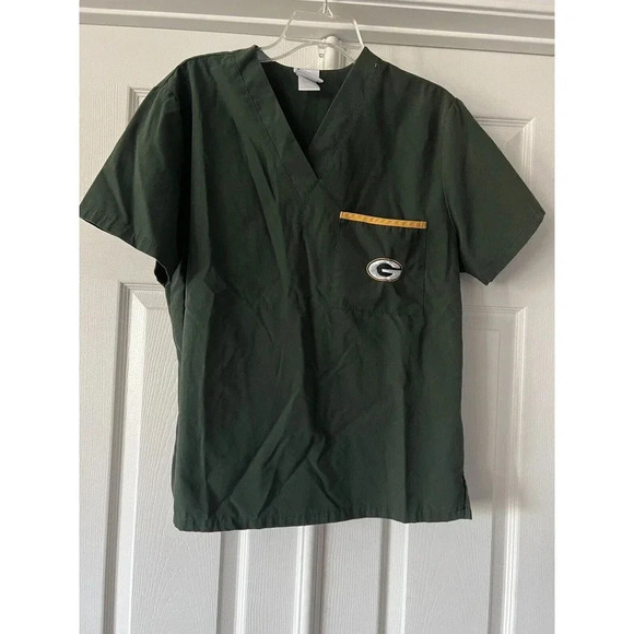 Green Bay Packers Medical Scrub Top Small Pockets NFL Nurse Dental Vet Fan Gold - Picture 2 of 10